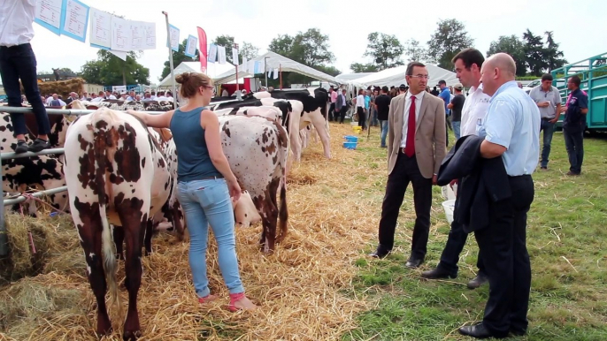 Foire de la Petite Angevine à Beaupréau avec Bruno RETAILLEAU