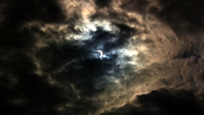 Photo Slideshow: Solar Eclipse and Background Music