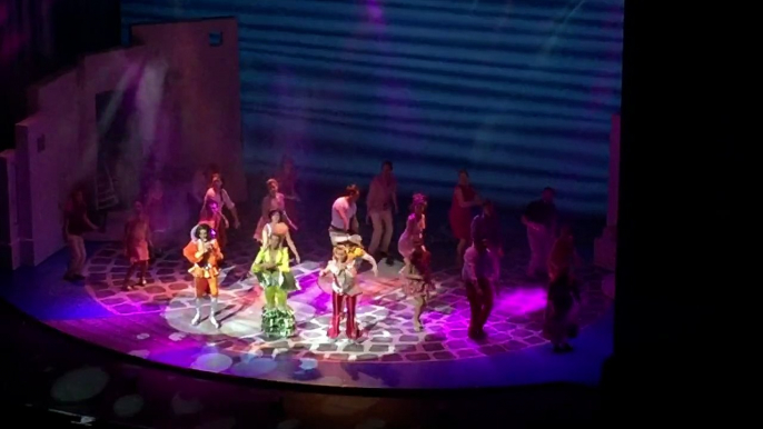 Mamma Mia LIVE In Tel Aviv 2015 - Dancing Queen & Waterloo (Show Ending)