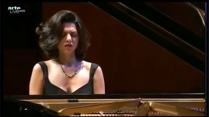 Oh  ! KHATIA BUNIATISHVILI PLAYS CHOPIN SONATA Nº2 Op 35 LIVE 2013 full