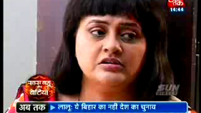 Urmila ne Diya Meera ko Ghar Se Bhag ne mein saath - 29 aug 2015 - Saath Nibhaana Saathiya