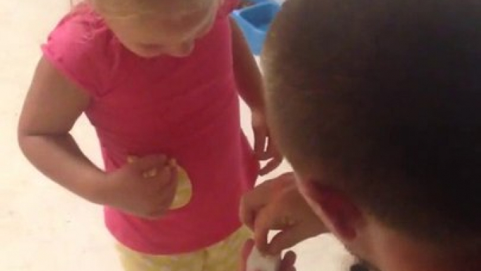 Man proposes his little girl after his girlfriend... So Cute!