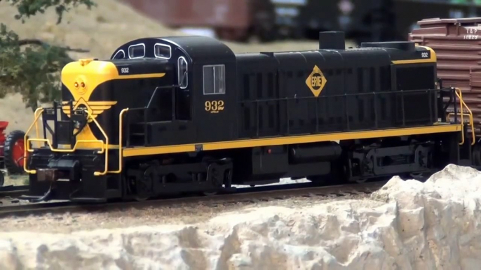 Erie ALCO RS-3 - Bachmann EZ-DCC Sound On Board - Soundtraxx HO scale