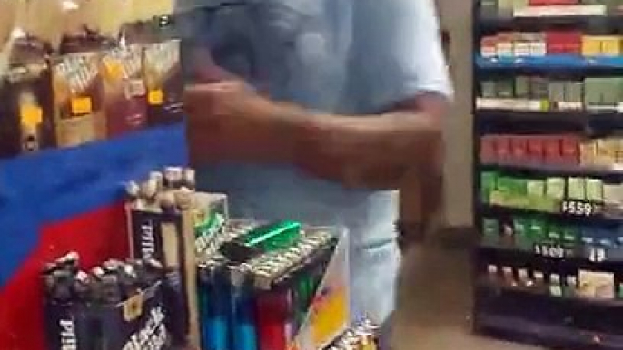 Man sounds off about mistreatment of African American customers by worker at a Alabama store