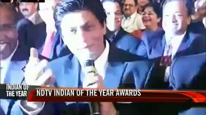 SRK sings to Priyanka Chopra  Marry me  & Funny moment Arab sub , مترجم..