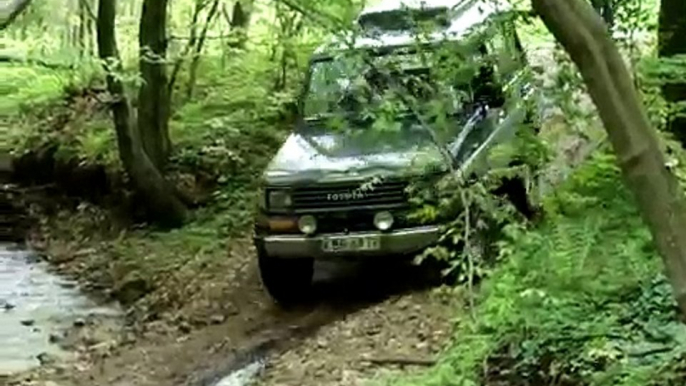 Off road 4x4 Nissan Patrol y60, Toyota Land Cruiser Lj70, Patrol K160