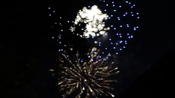 Village of Wheeling 2011 4th of July Fireworks [HD]