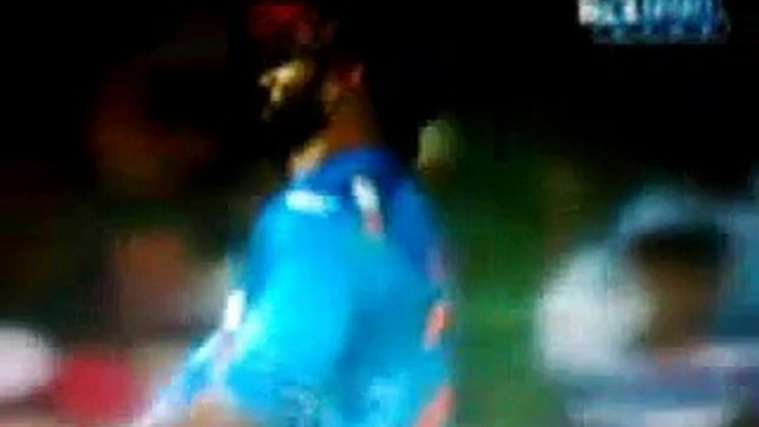 fight between india shikhar dhawan and australia shane wastson in cricket match