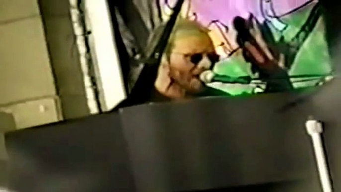 Warren Zevon - Roland The Headless Thompson Gunner - South Station, Boston 1995 - Part 6/13