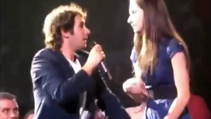 Girl from audience nails duet at Josh Groban concert