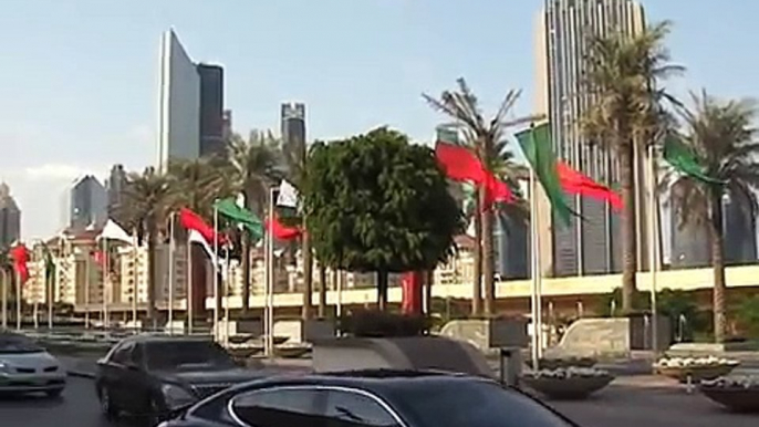Impressions of UAE: Metropolitan City of Dubai