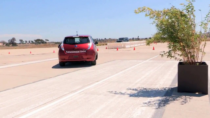 Nissan Autonomous Vehicle - Nissan Leaf b-roll