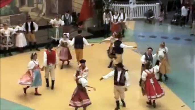 St. Paul Czech and Slovak Folkdancers 2009 Festival of Nations MN