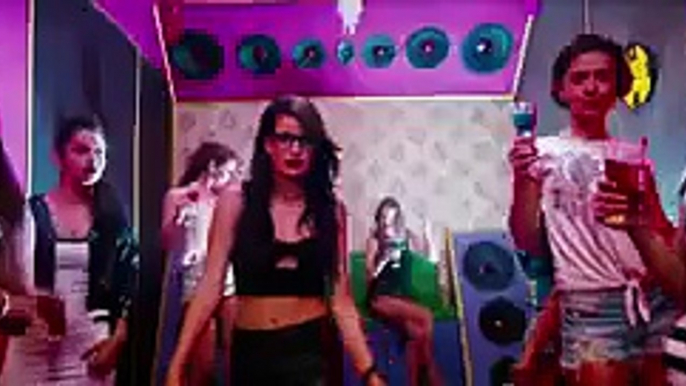 DJ Waley Babu New Bollywood Full HD Video Song [2015] Badshah - Aastha Gill - Video Dailymotion