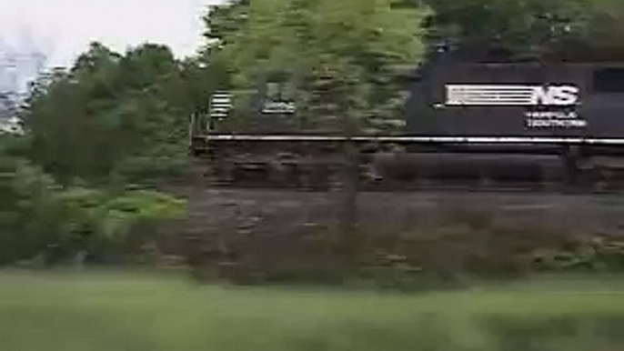 NS SD70 #2526 pace video