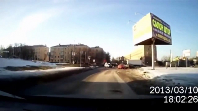 RUSSIAN DASH CAM Dumb driver on intersection russia fail wreck crash compilation car 2016