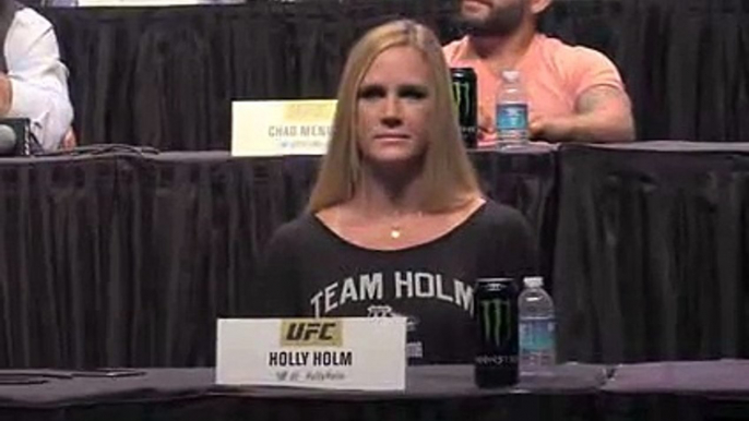 How Does Holly Holm Handle Everyone Writing Her Off Against Ronda Rousey 2015