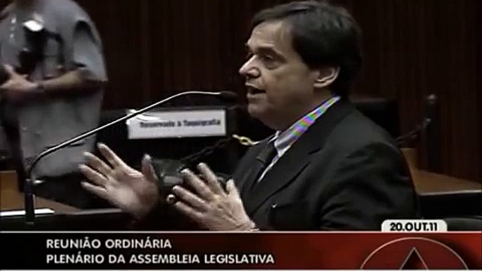 Dep. Sávio explica com detalhes o voto do senador Aécio contra Minas