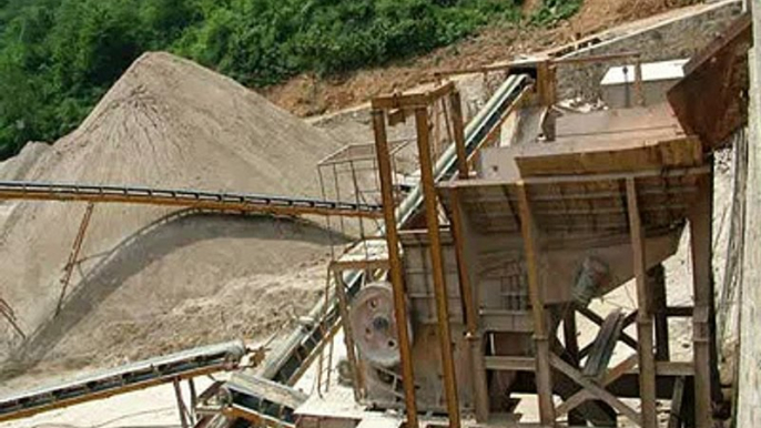 gold mining corporation investment in south africa