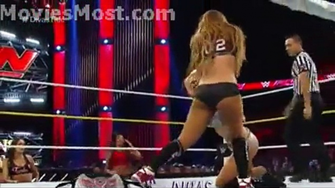 WWE RAW 14-9-2015 Charlotte vs. Nikki Bella - Divas Championship Full Match WWE 2015 RAW -