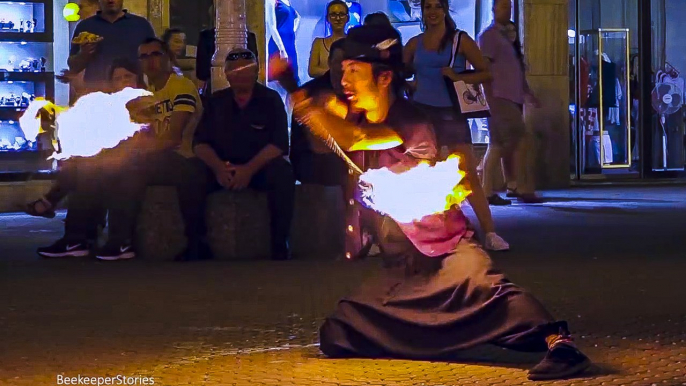 Documentary - Life of street performer from Japan