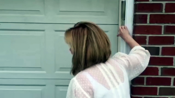 Automatic Garage Door Blows Toddler’s Mind