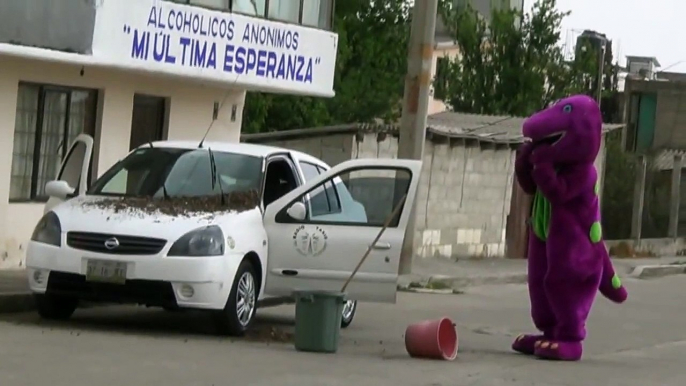 Broma de Barney | Bromas pesadas en la calle | Bromas de risa | Videos de risa | Prankedy