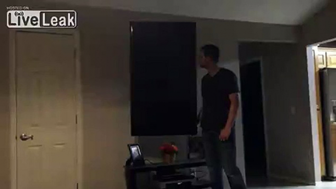 LiveLeak.com - Your TV ain't vertical?