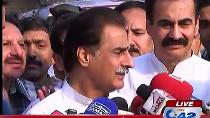 Ayaz Sadiq speaking to the media in NA122