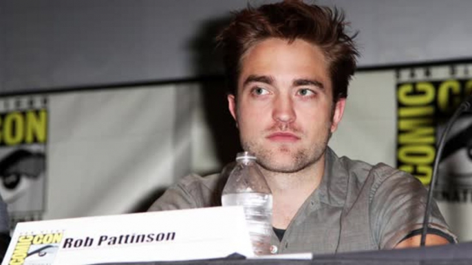 Robert Pattinson pensó que Edward Cullen estaba depresivo y suicida