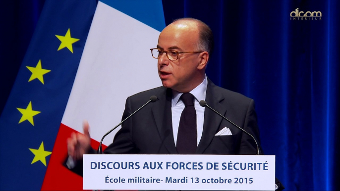 Discours de Bernard Cazeneuve aux forces de sécurité : thème de la lutte contre l'insécurité routière