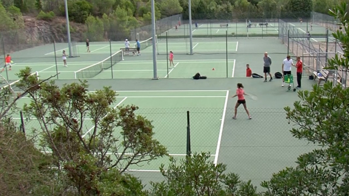 Un Centre National de Stage pour les meilleures joueuses de tennis