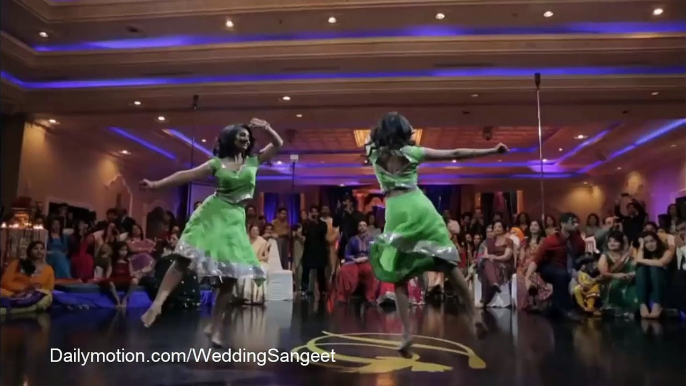 Hot Bold And beautiful Indian Girls Dance On Wedding HD