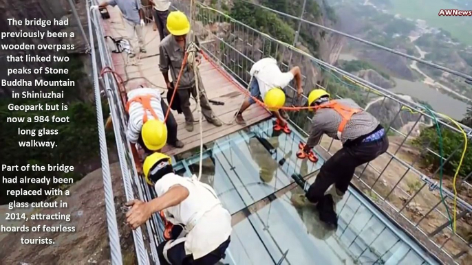 China's New Glass-Bottom Bridge Suspended 600 Feet Above The Ground - Extreme Bridges