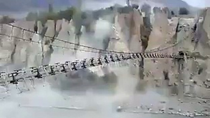 Earthquake Video from Gilgit