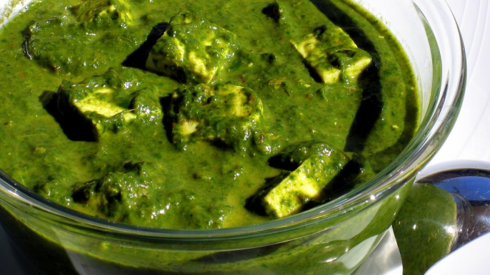 Palak Paneer Bhurji (Spinach Cottage Cheese vegetable) Recipe hindi and urdu apna home