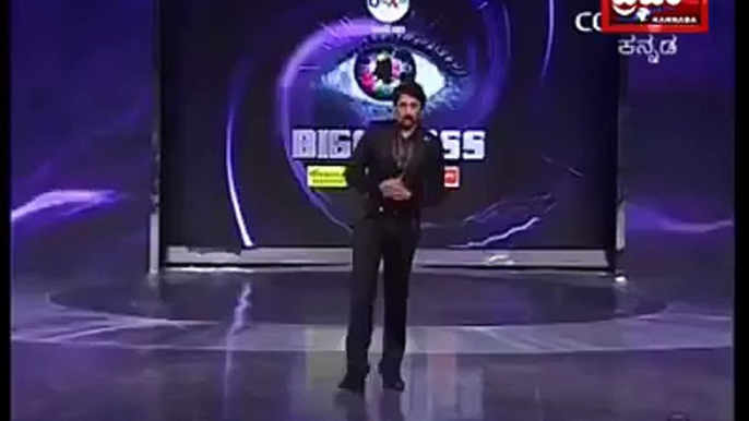 Huccha Venkat speaks to Sudeep on sets of big boss-1OrgsVTrVsM(00h00m00s-00h00m45s)(00h00m00s-00h00m22s)