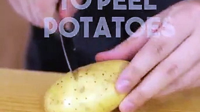 Easy Way to Peel Boiled Potatoes