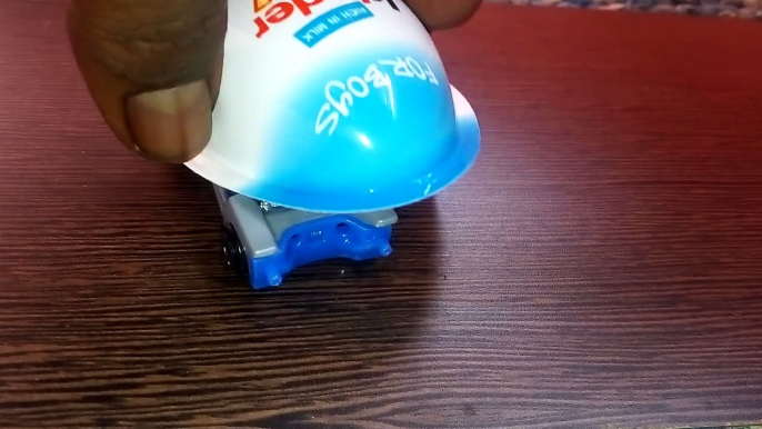 BLUE HOT WHEEL Surprise Eggs -  Surprise Eggs Toys - KINDER JOY CAR