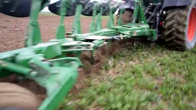 BIG PLOUGHING with 100 bottom Charlier plows in France !