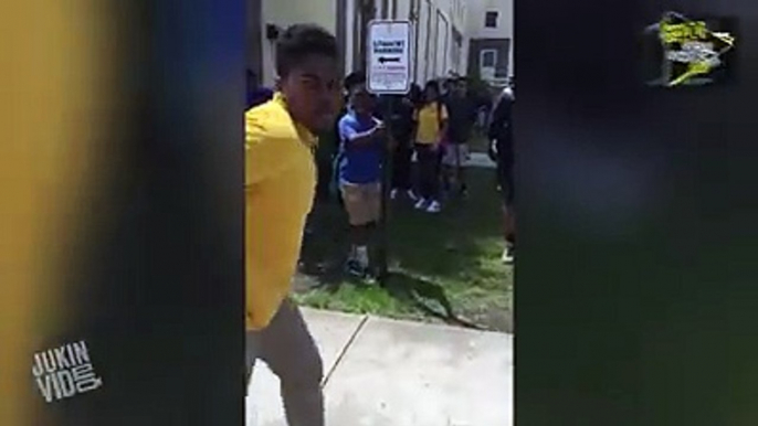 School Fight Ends in Patty Cake Must watch