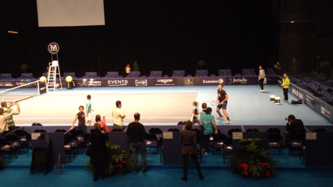 Jo Wilfried Tsonga rencontre ses jeunes fans