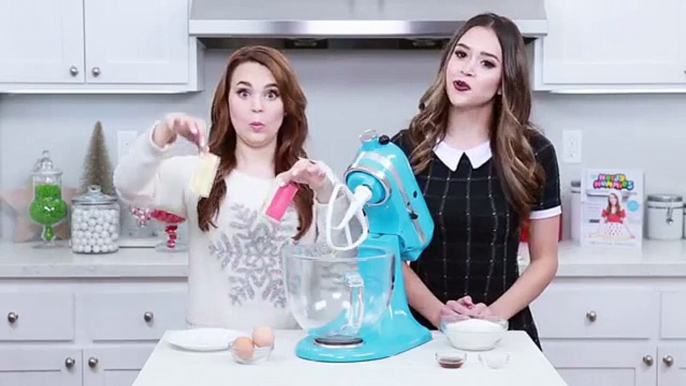 AWKWARD PENGUIN COOKIES ft Megan Nicole - NERDY NUMMIES