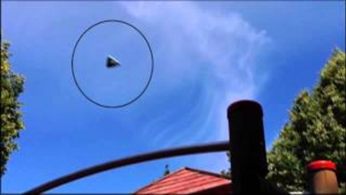 Ufo, OVNI Un Papa Graba Ovni Mientras jugaban sus hijos, July 2015.