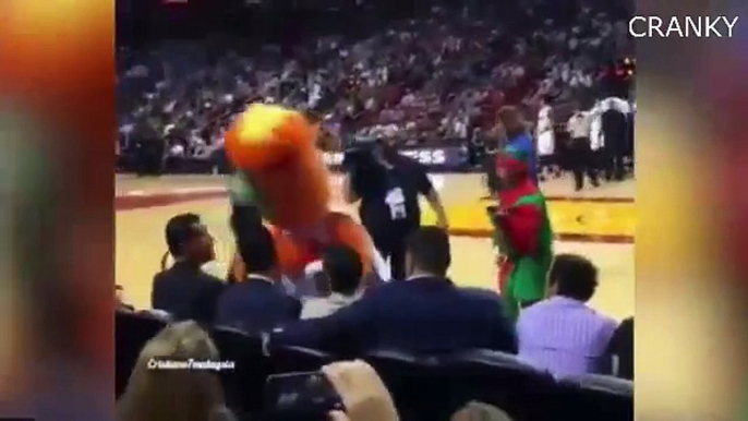 Cristiano Ronaldo Jokingly Slaps Miami Heat Mascot On Backside 23_12_2015