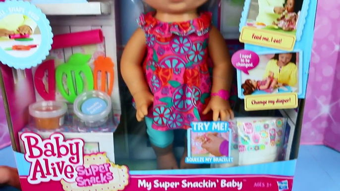 BABY ALIVE EATS PLAY DOH ❤ Super Snacks Snackin Brunette Doll Poops Playdough & Eats it