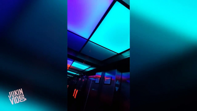 Insane Elevator | Willy Wonkas Wild Ride