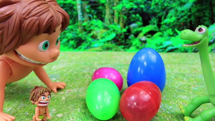 The Good Dinosaur NEW Giant Spot Eating Arlo and Sam Opening Surprise Dinosaur Eggs