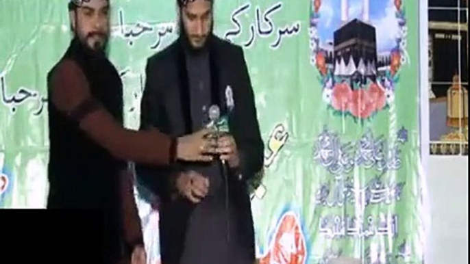 New & Exclusive Video Of Death of Naat Khuwan During Reciting Naat