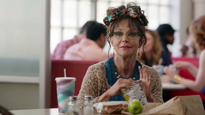 Hello, My Name is Doris (Sally Field - 2015) TRAILER